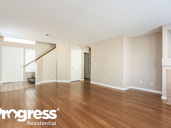 4th image of 10115 Arlington Abby St