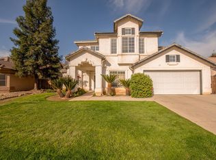 1847 Goshen Ave, Clovis, CA