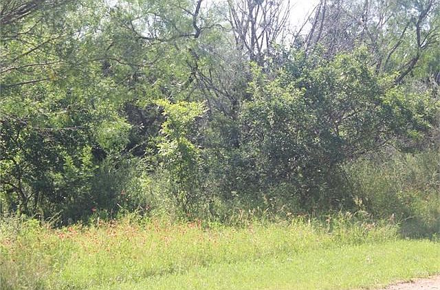 2nd image of 601 Glendale Rd