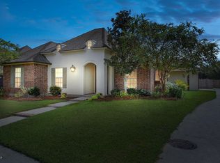 303 Moss Brook Dr, Lafayette, LA 70508