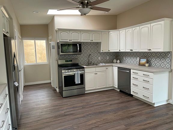 Spacious Newly Remodeled Kitchen