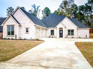 4015 Hidden Hills Cir, Longview, TX 75605