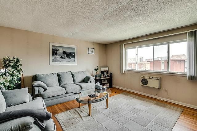 1st image of 9454 Maple Dr #3N