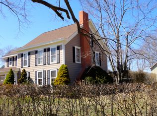 30325 Main Rd, Cutchogue, NY 11935