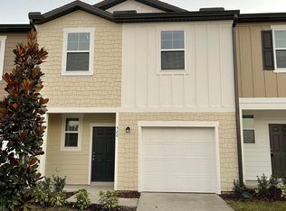 520 Madison Dr, Davenport, FL 33837