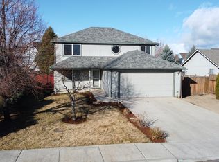 1323 SW 33rd St, Redmond, OR 97756