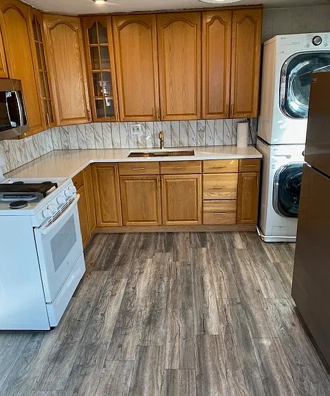 3345 Capitol St #2 — Photo 1