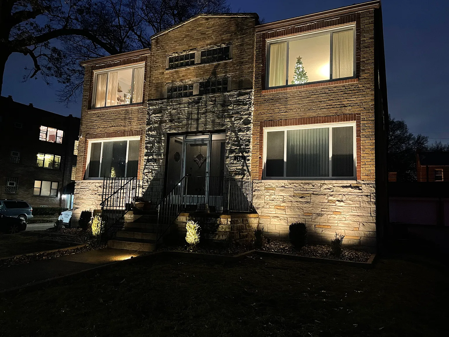 7106 Jamieson Avenue — Photo 3