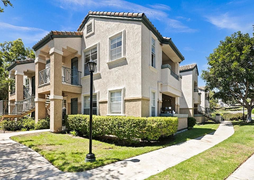 1st image of 3504 Caminito El Rincon Unit 2