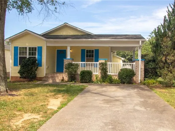 1760 Richard Allen Ln, Winston Salem, NC 27105