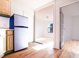 182 Green St #3R, Brooklyn, NY 11222
