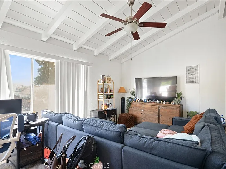 410 S Orange Ave #B — Photo 5