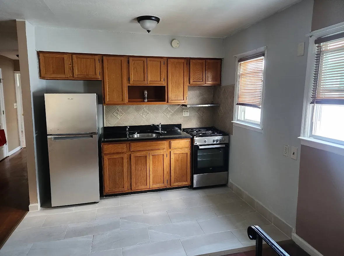 2 bed, $2,100 — Photo 4