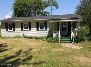 830 Cedar Dr, Six Lakes, MI 48886