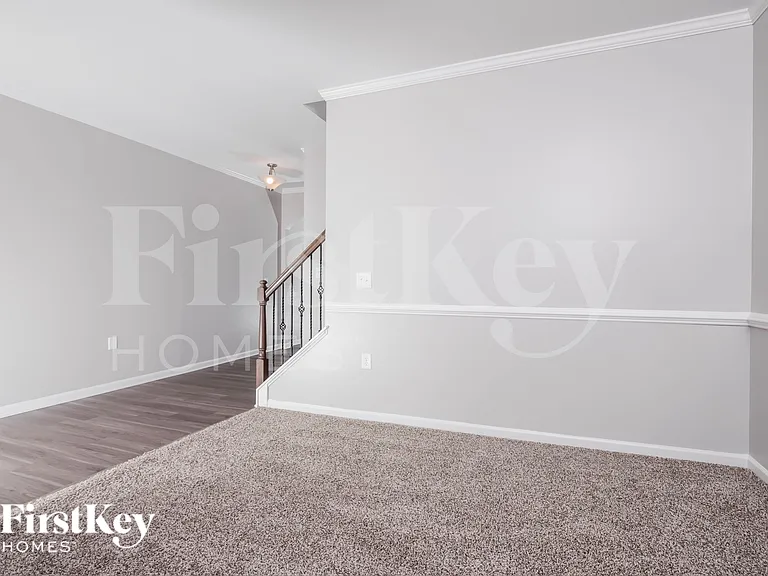 636 Starry Sky Dr — Photo 8
