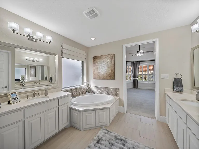 2805 Walnut Creek Ln — Photo 25
