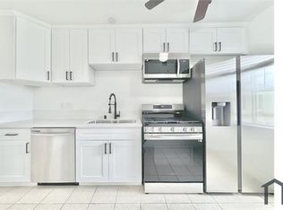1600 Chestnut Ave #17, Long Beach, CA 90813