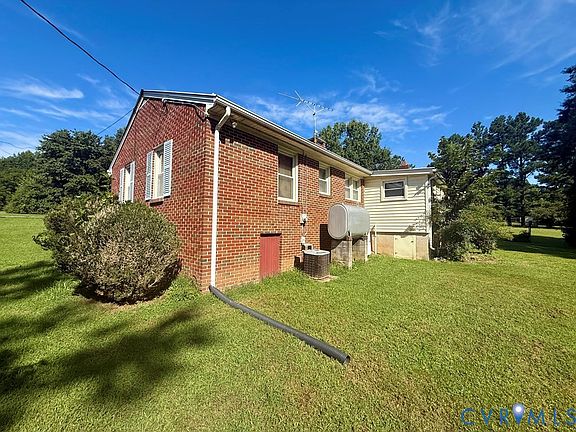 5th image of 585 Southern Dr