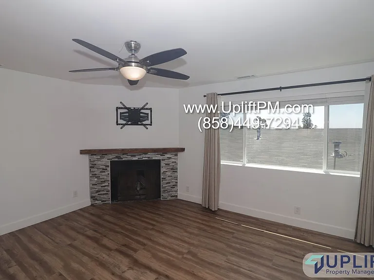 1225 Capistrano Ave #A — Photo 12