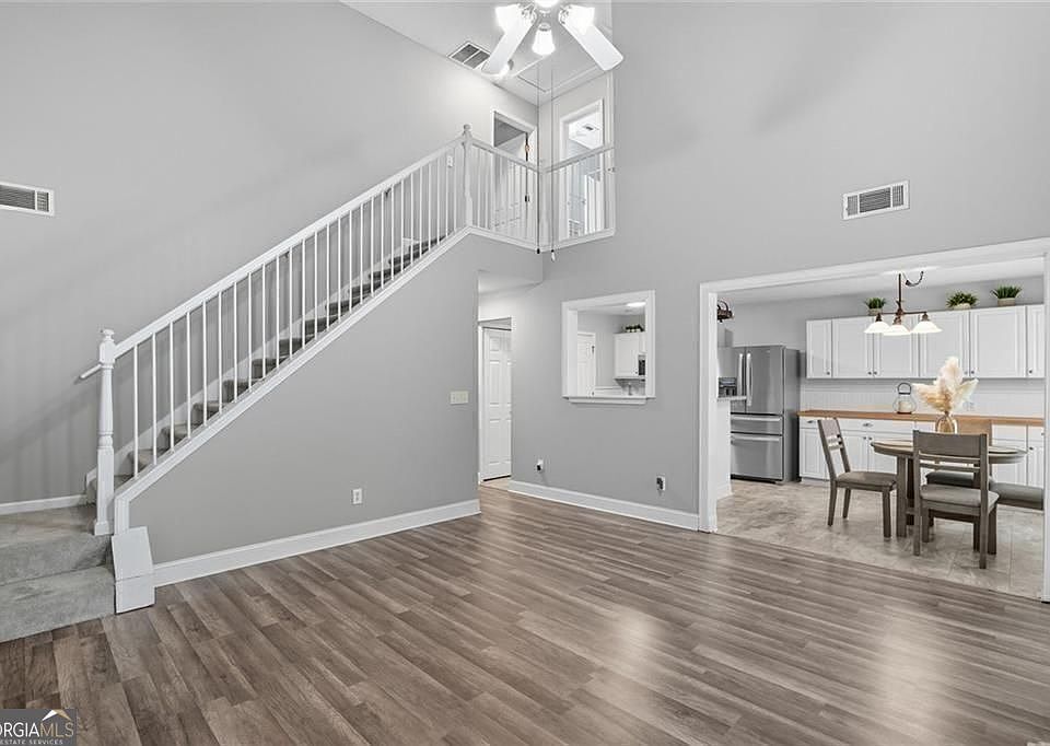 1st image of 2377 Charleston Pointe SE