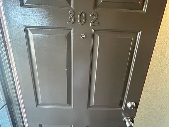 2nd image of 1086 Stanley Ave #302