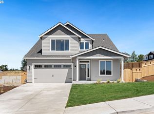 621 W 9th St, La Center, WA 98629
