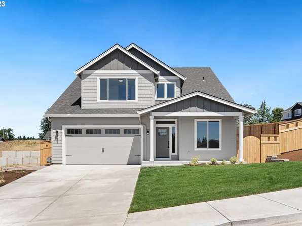 621 W 9th St, La Center, WA 98629
