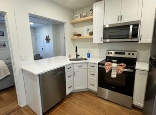 25 Fair St #1, Newport, RI 02840