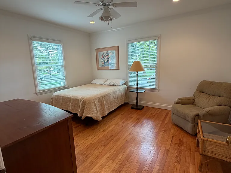 344 Cedar Ave — Photo 16