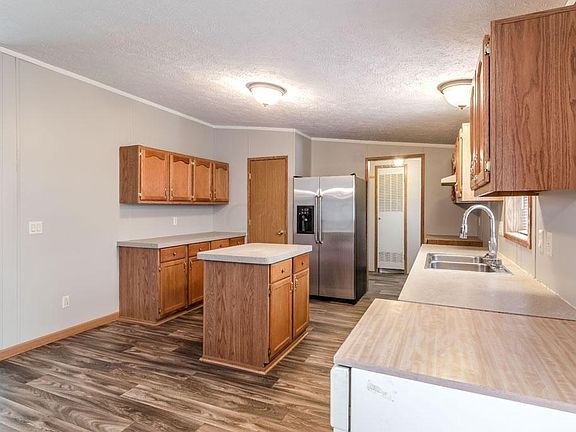 2nd image of 320 Robert Dr