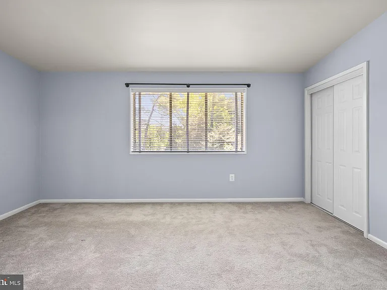 10320 Rockville Pike #401 — Photo 18