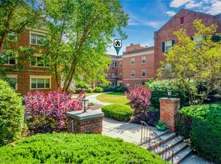 15925 Van Aken Blvd APT 206E, Shaker Heights, OH 44120