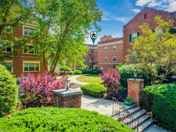 15925 Van Aken Blvd APT 206E, Shaker Heights, OH 44120