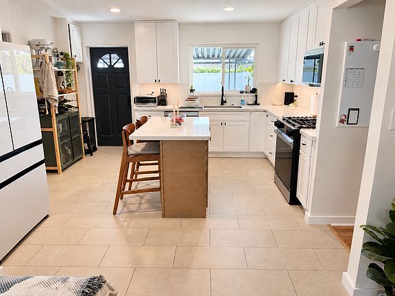 3rd image of 4236 N 36th St
