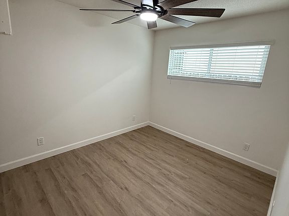 5th image of 10501 Weigand Ave #1