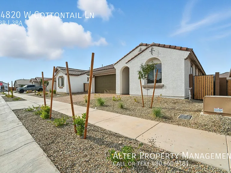 14820 W Cottontail Ln — Photo 2