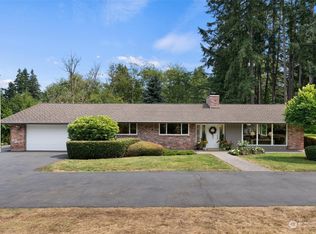 24416 SE 32nd St, Sammamish, WA