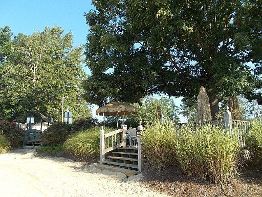 4th image of 2140 Coweta Dr