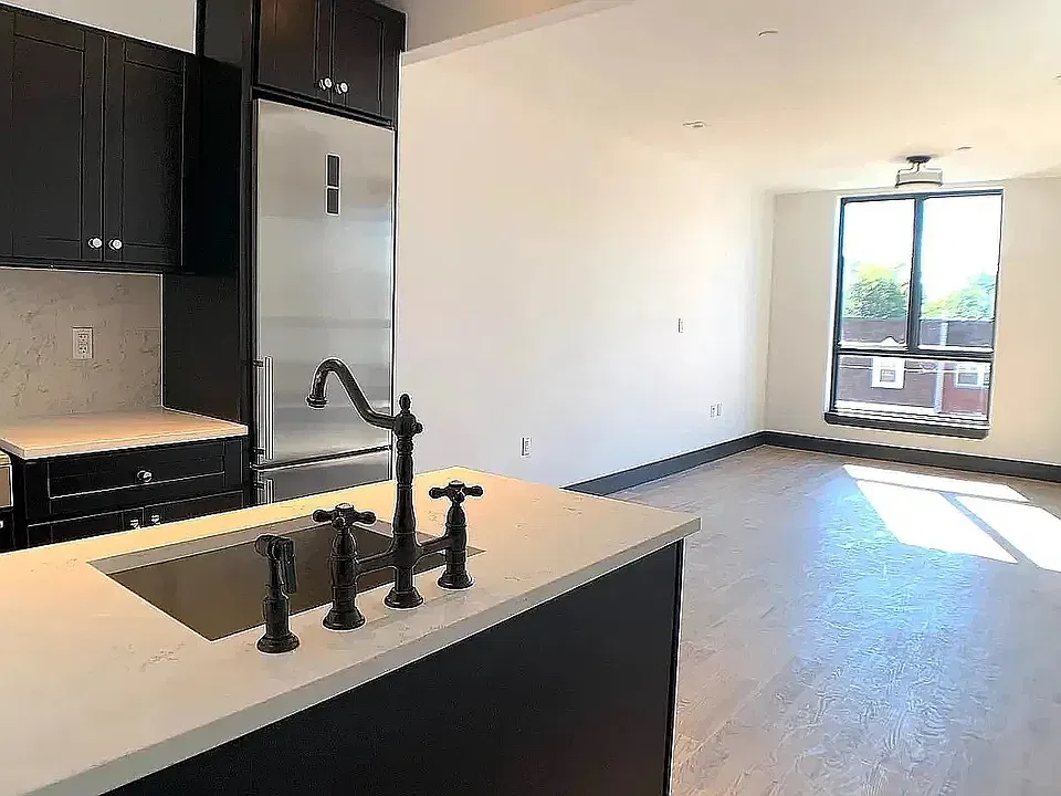 205 Central Ave #3A