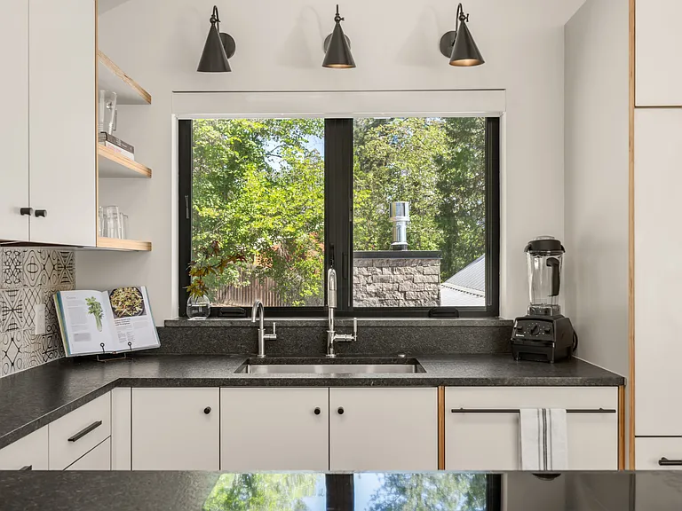 235 Granite St #2 — Photo 4