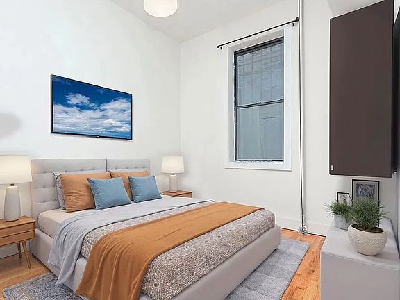 4th image of 1055 Dean St #12