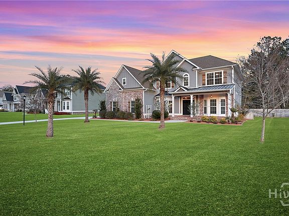 3rd image of 214 Fairmont Drive