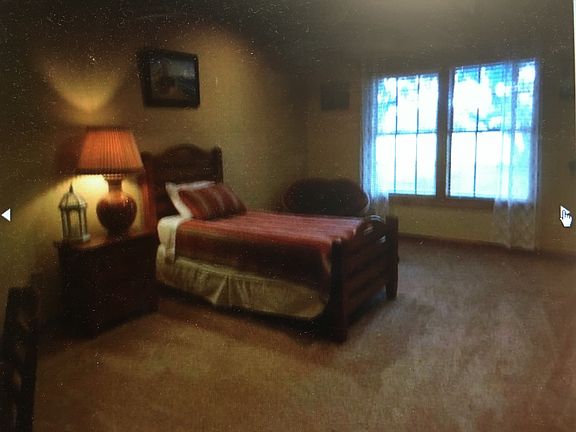 5th image of 325 Spanishwoods Dr