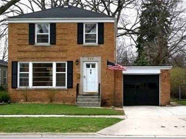 906 N Patton Ave, Arlington Heights, IL 60004