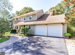 7410 Shady Palm Dr, Springfield, VA 22153