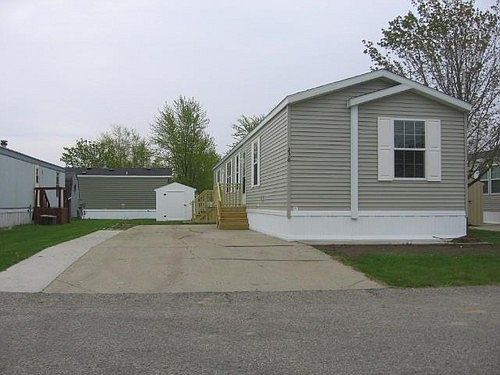 1st image of 236 Grey Oak Dr