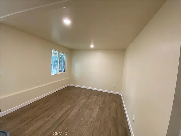 448 W 41st Pl #3/4 — Photo 28