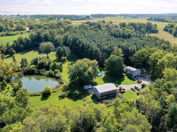 5830 Hillcrest DRIVE, Allenton, WI 53002