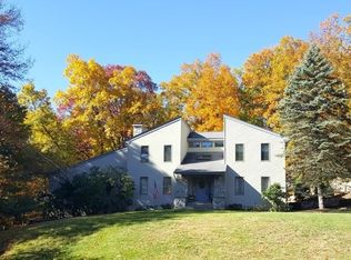 61 Brookside Dr, Sparta, NJ 07871