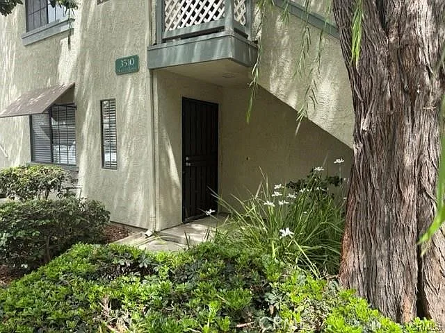 1 bed, 798 sqft, $2,350 — Photo 1